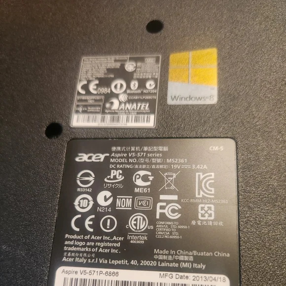 Acer Gray Laptop with Black Keyboard (Parts Only)